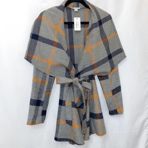 NWT, BEAUTIFUL Coat/Wrap, Size L